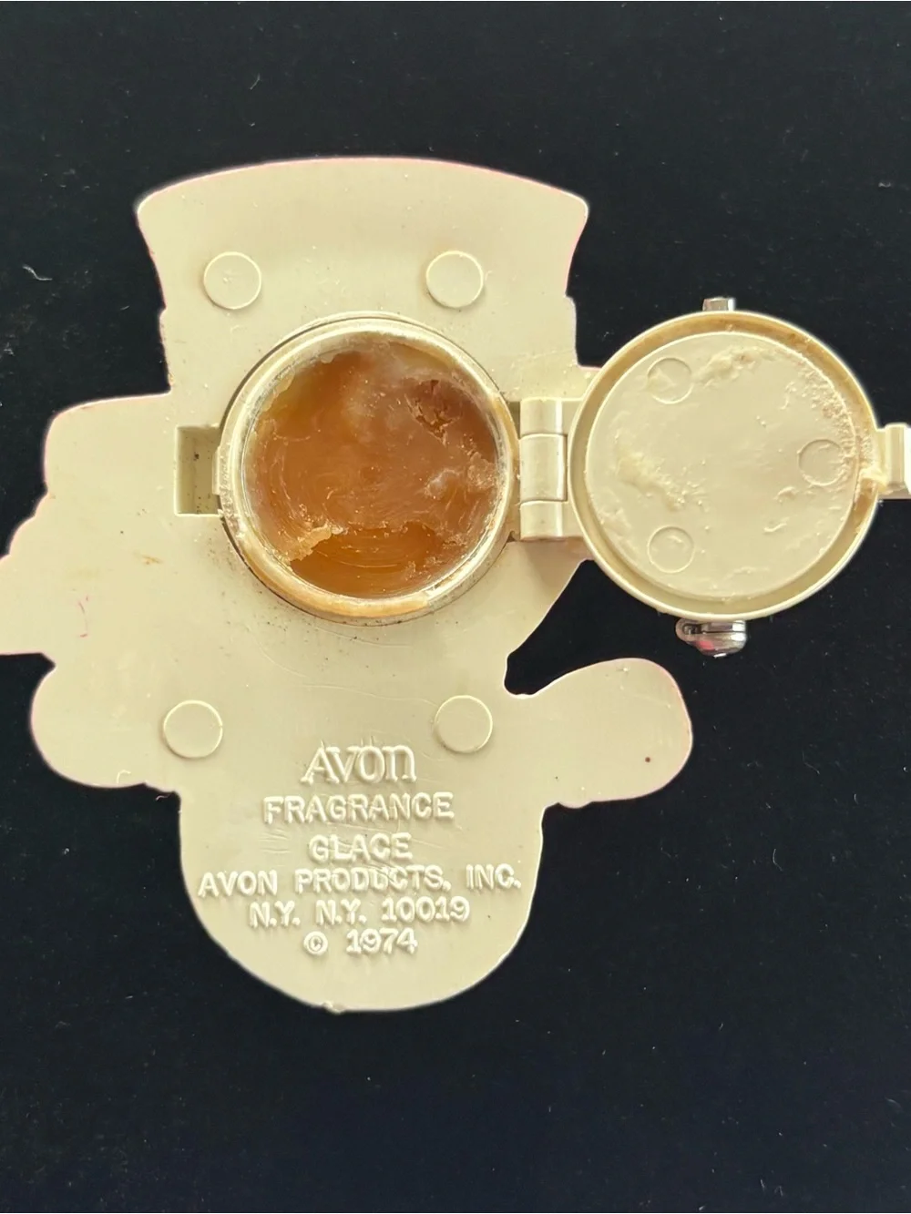 Vintage Avon “Wee Willy Winter”  Snowman Kids Brooch with Glacé